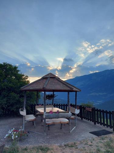 Chateauroux-les-Alpes House | Gîte en montagne : La Terrasse du Rabioux