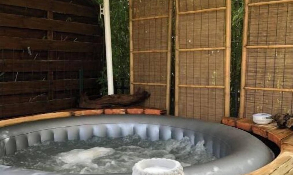 Aussonne Condo | Gite de Charme Avec Jacuzzi