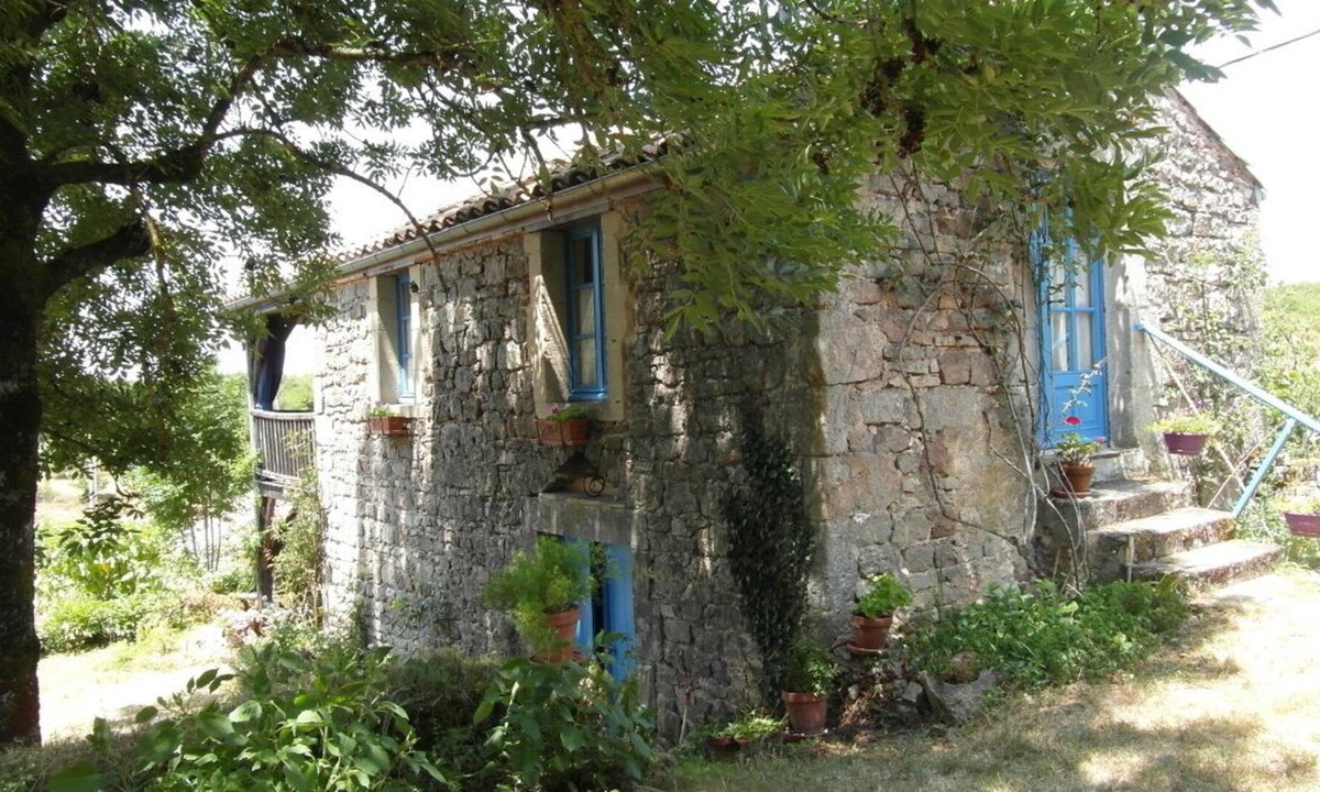 Vaour House | Gite for 2 - bright, natural, quiet and comfortable