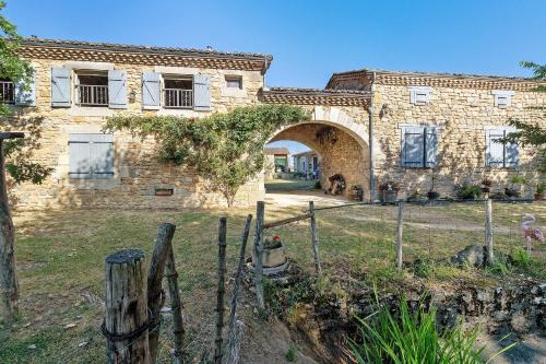 Salles House | Gite La Giscardie
