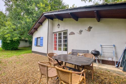 Varaignes House | Gite Le Fil De L'eau