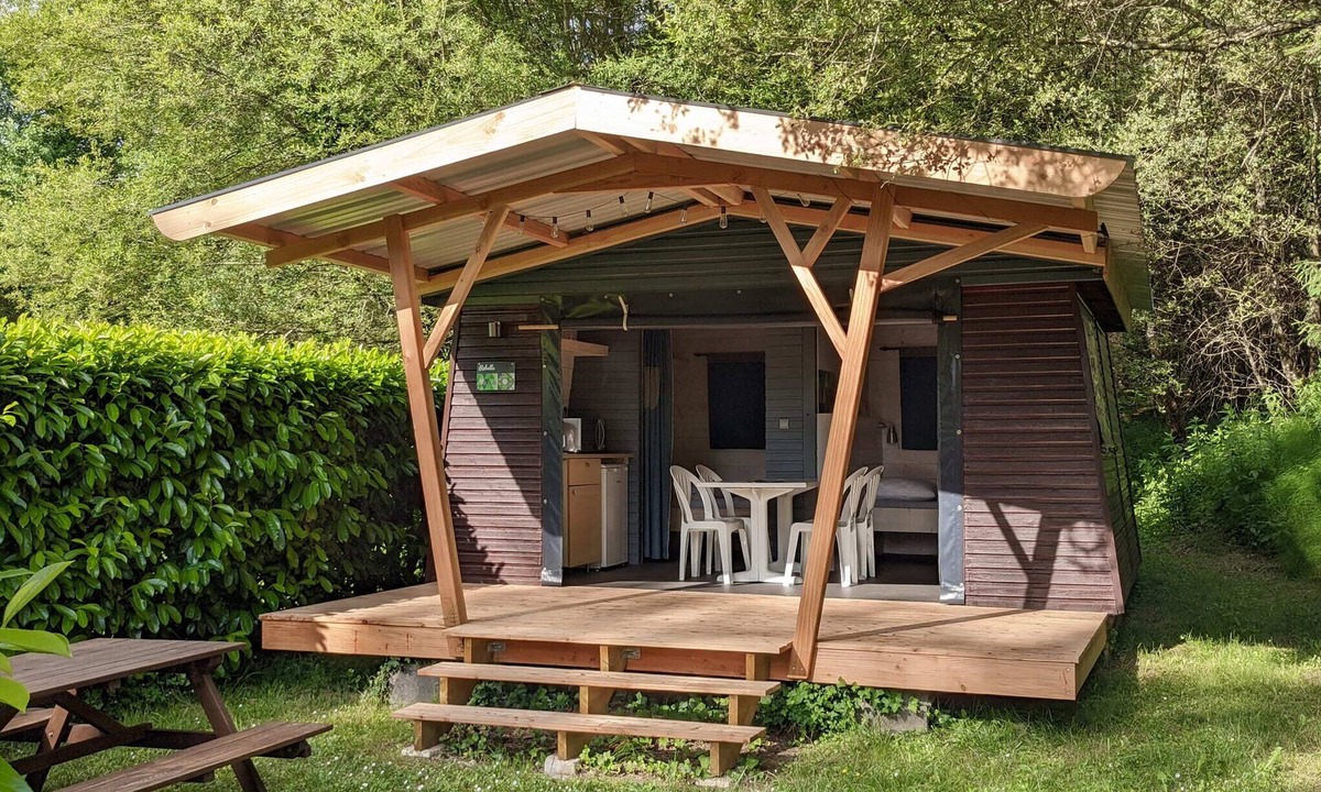 Milhac-de-Nontron RV Rental | Glamping Escape in Dordogne – Charming Cabins, Private Terrace, 4 People, Nature & Relaxation