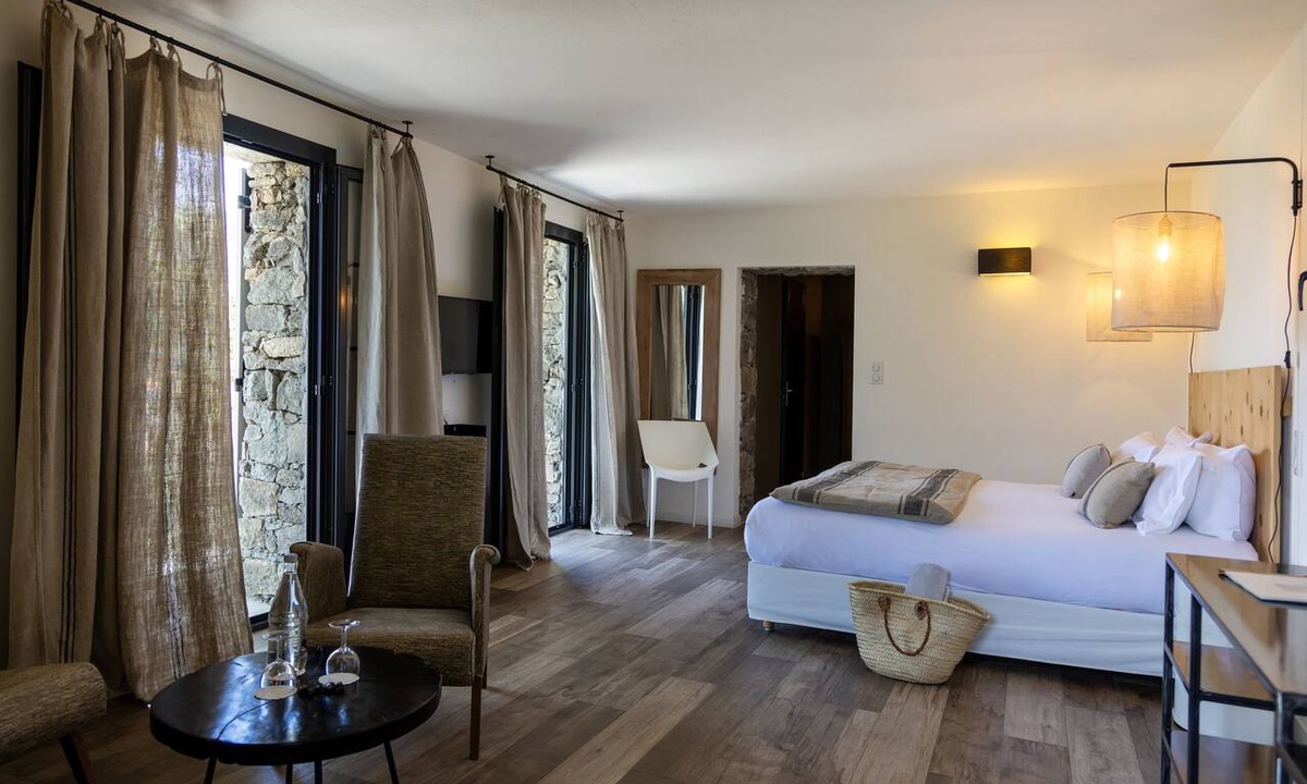 Lama Hotel | Hôtel Case Latine