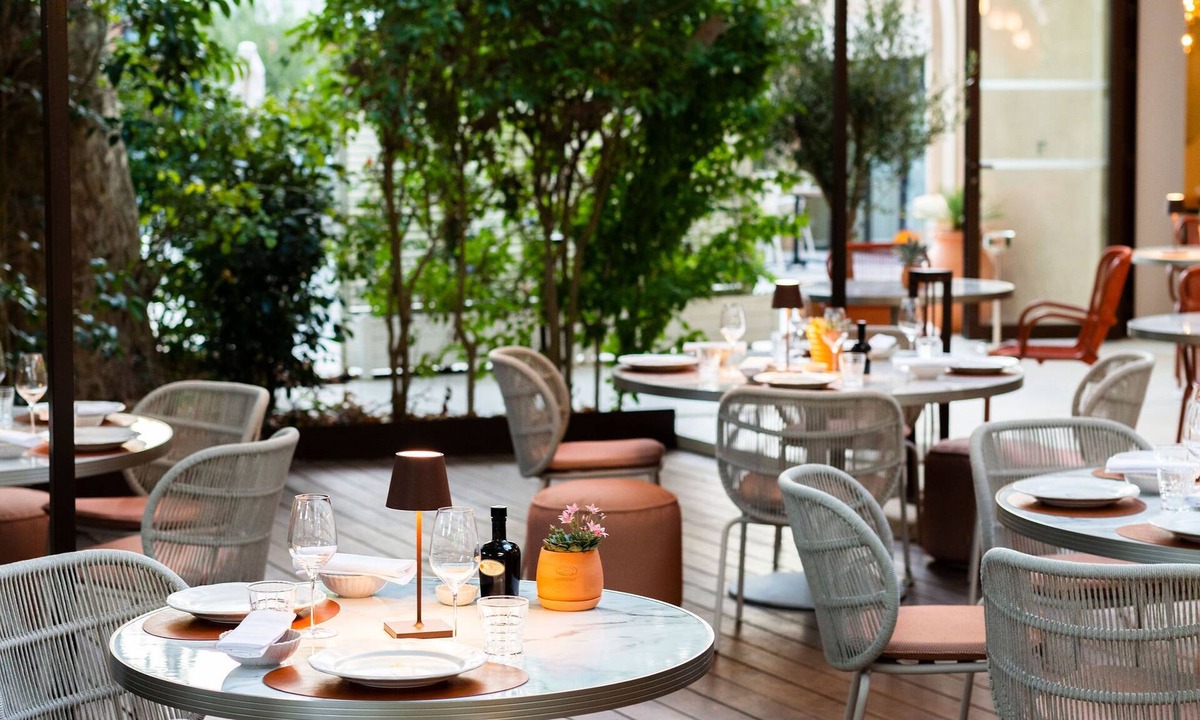 Calas Hotel | Hôtel et Restaurant La Bastide Bourrelly – Mathias Dandine