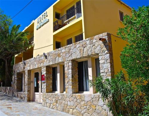 L'Ile-Rousse Hotel | Hôtel le Grillon