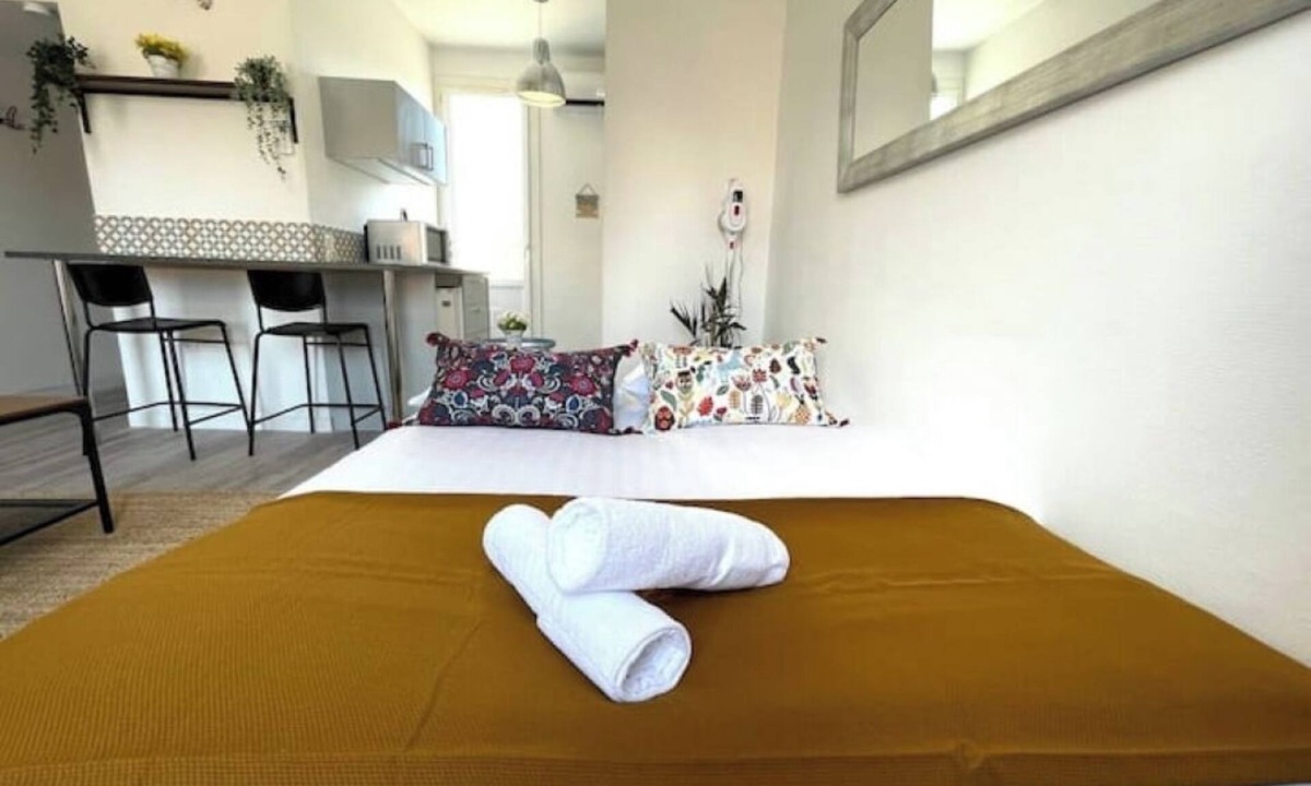 Le Camas Apartment | Happy times