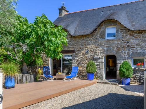 Plougoumelen House | Holiday Home Maison Cromlech by Interhome