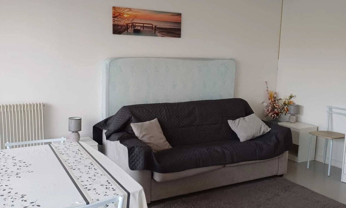 Saint-Paul-les-Dax Apartment | Homerez - Studio in Saint-Paul-lès-Dax