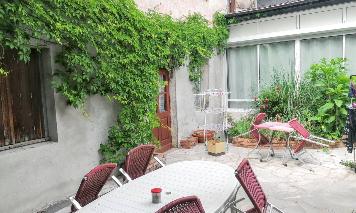 Neris-les-Bains Apartment | Homerez - Studio Néris-les-Bains