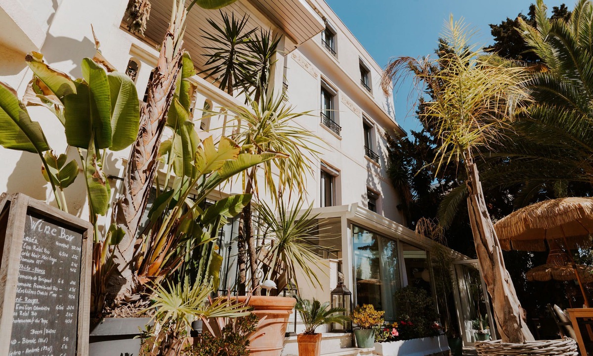 Cap-d'Antibes Hotel | Hotel Le Petit Castel