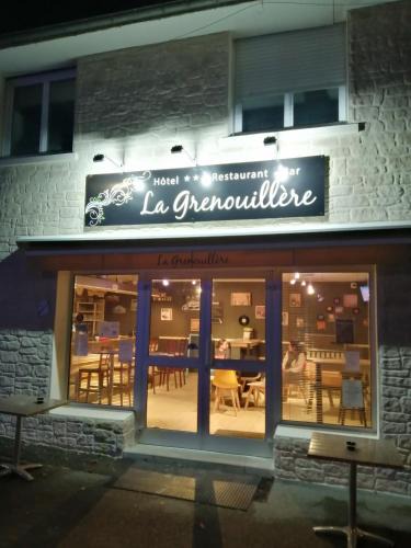 Vitre Hotel | Hotel Restaurant La Grenouillère