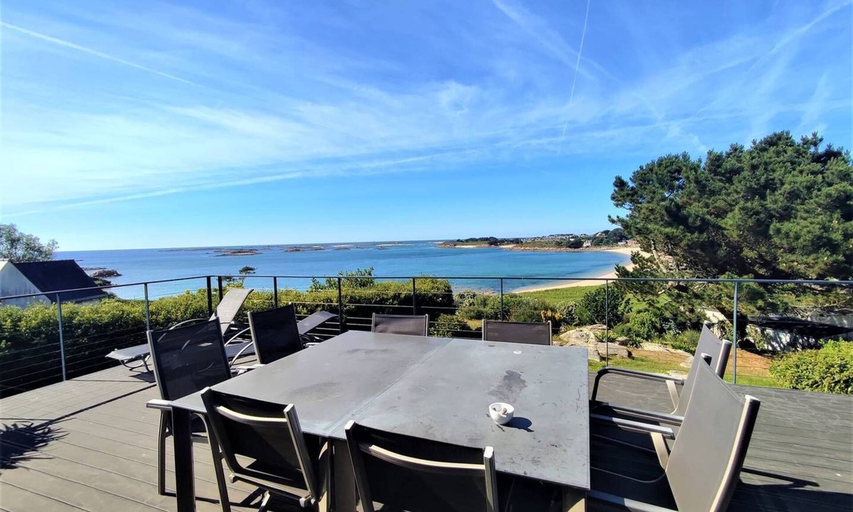 Trebeurden House | House SEA VIEW with WIFI, terrace, garden in TREBEURDEN