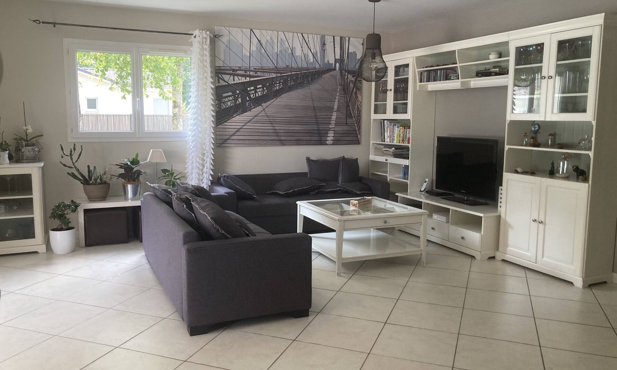 Lesparre-Medoc House | House with heated pool