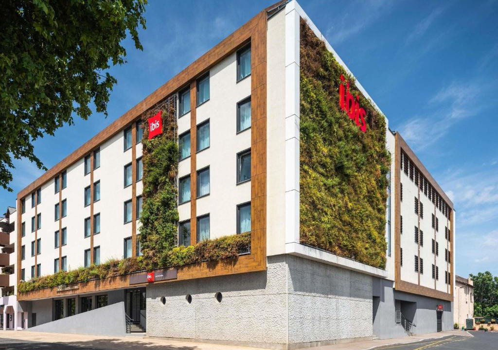 Saulaie - Claveliere Hotel | ibis Lyon Sud Oullins