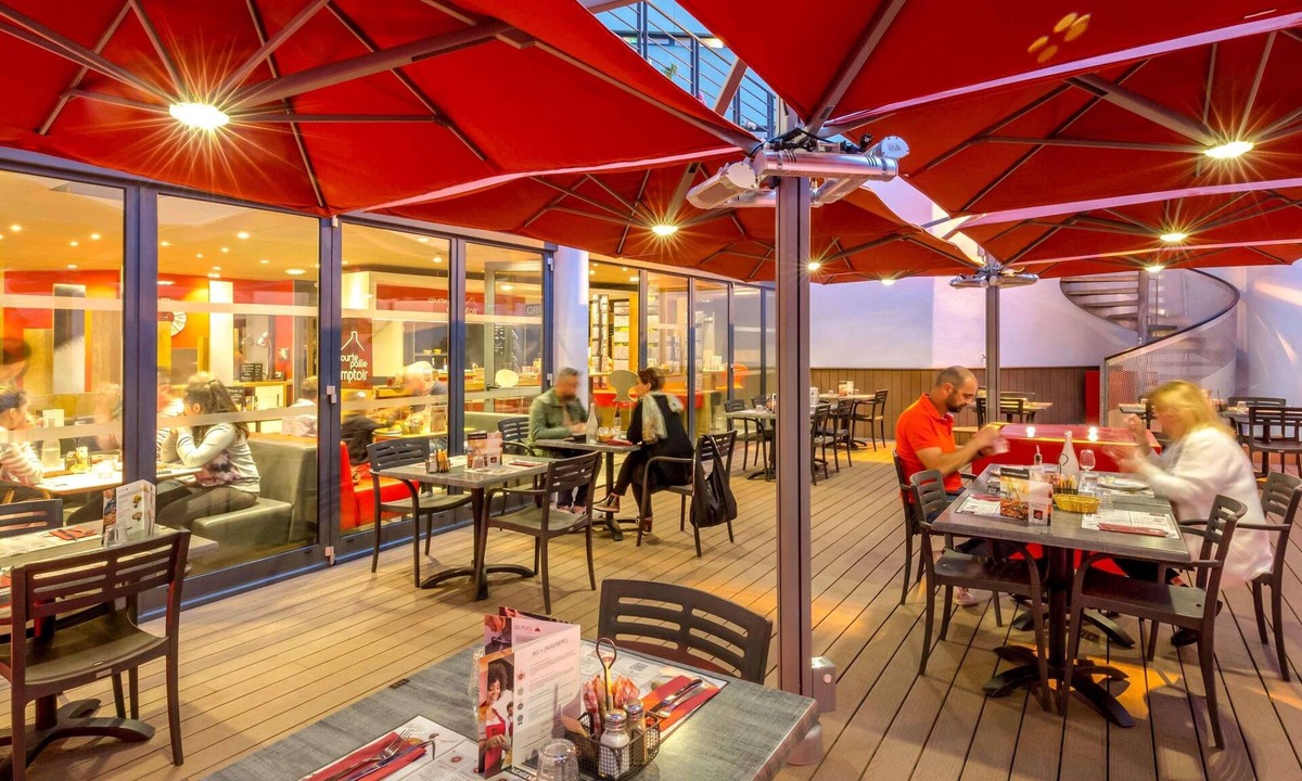 5th Arrondissement Hotel | ibis Marseille Timone