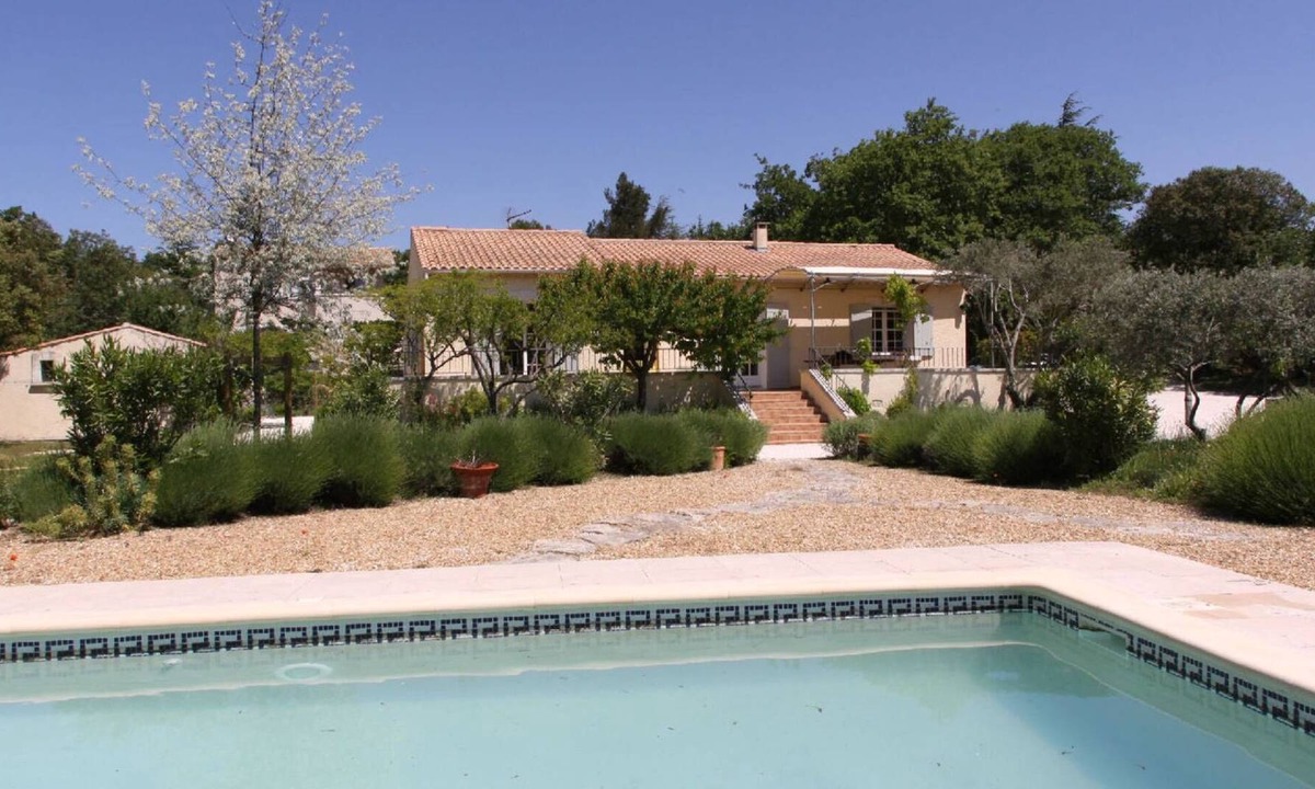 Cabrieres-d'Avignon Villa | Ideal Villa - Guaranteed exceptional moments