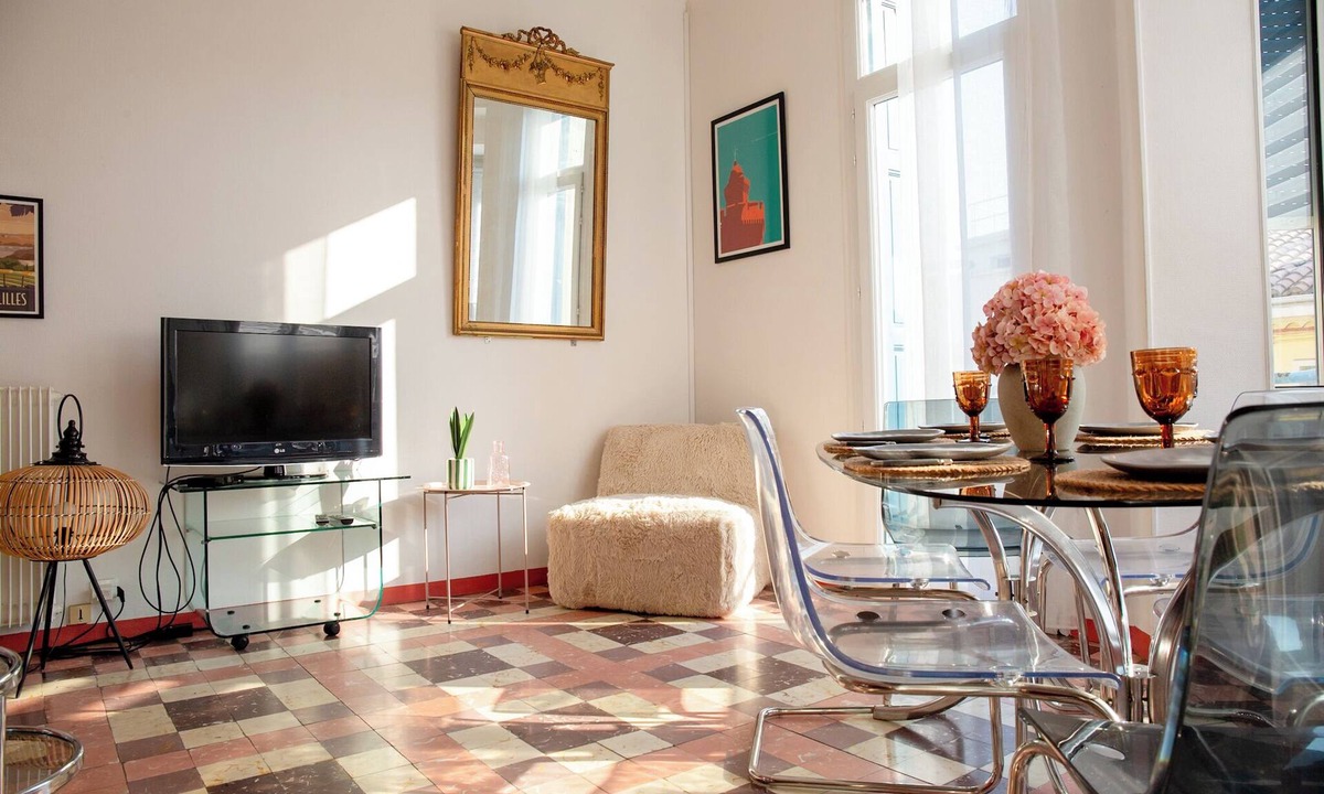 La Gare Apartment | Ideally located, bright and spacious apartment