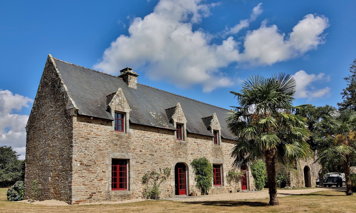 Pluvigner House | Idyllic Breton Countryside 5-Bed Farmhouse