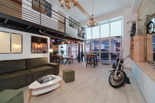 Annonay Apartment | Immersive loft, 2 bedrooms, downtown, parking