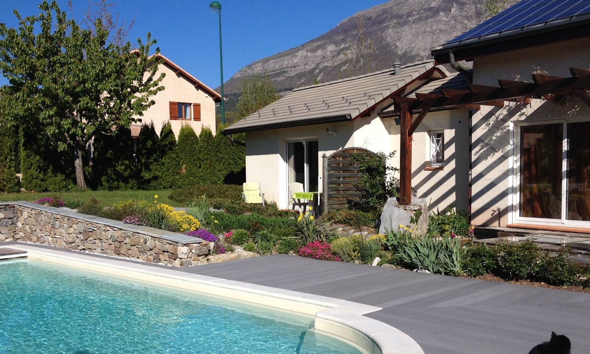 Gap Apartment | Independent studio in villa rental 2 persons Gap