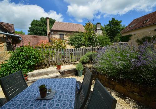 Badefols-d'Ans House | Joli Canard