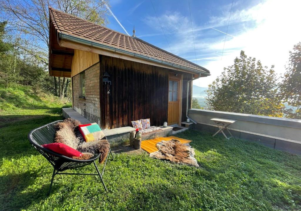 Tullins Apartment | Jolie cabane avec jacuzzi pour les amoureux de la nature
