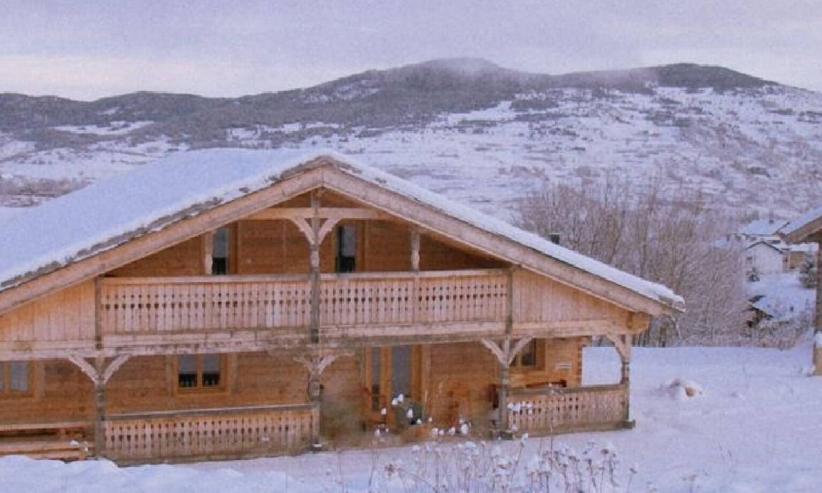 Saint-Pierre-dels-Forcats Ski Chalet | Ker Puigmal -Chalet-Family-Mountain view-Mobility bath