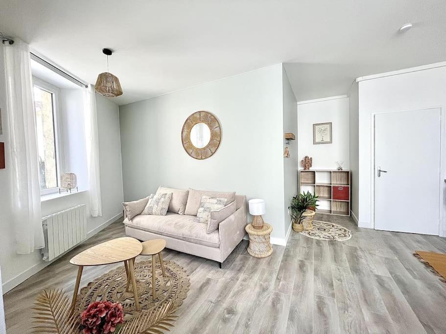 Romans-sur-Isere Apartment | L'Agate Verte - Romans