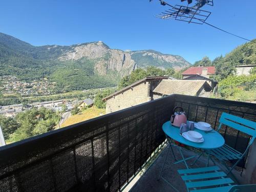 Saint-Michel-de-Maurienne Apartment | L' Altitude Billard Proche Stations Cols