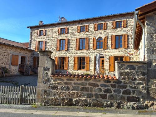 La Valla-sur-Rochefort Hotel | L'Auberge de la Source