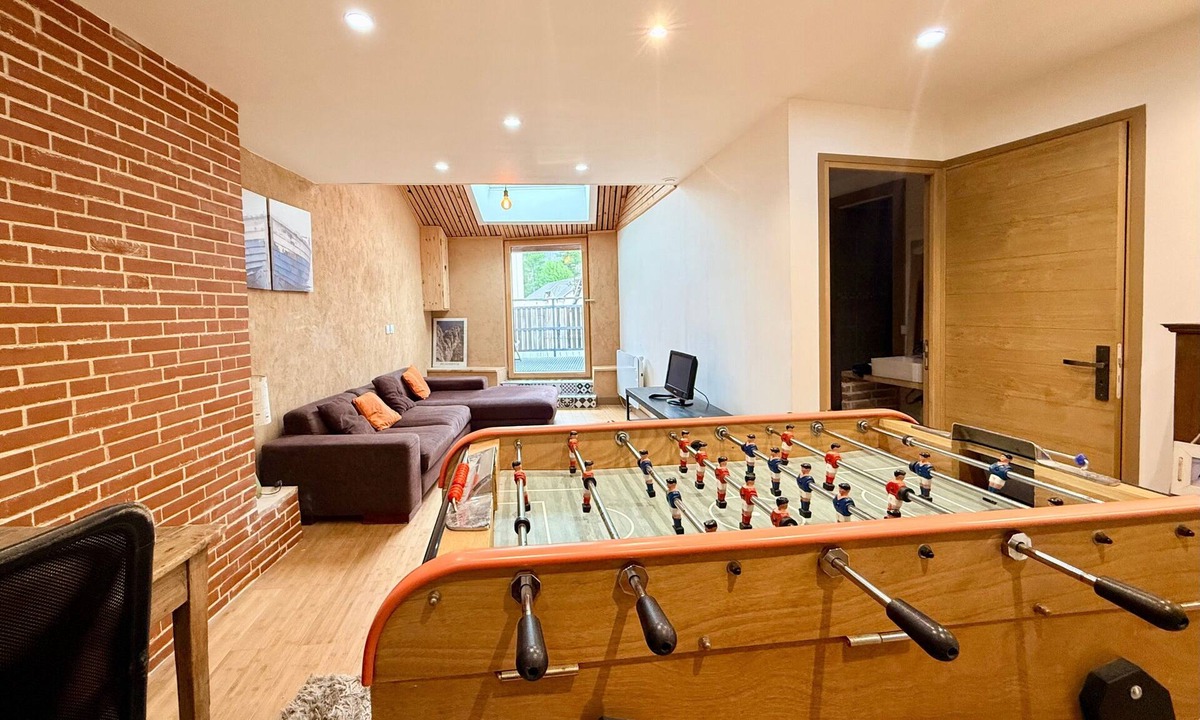 Villard-de-Lans Apartment | L’Authentique du Vercors – Spacious Modern Wood-Style Apartment with Mountain Views