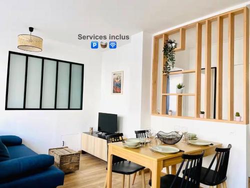 Quartier des Eaux-Claires Apartment | L'Écrin - 2 Bedrooms - Large free parking & Close to Tram