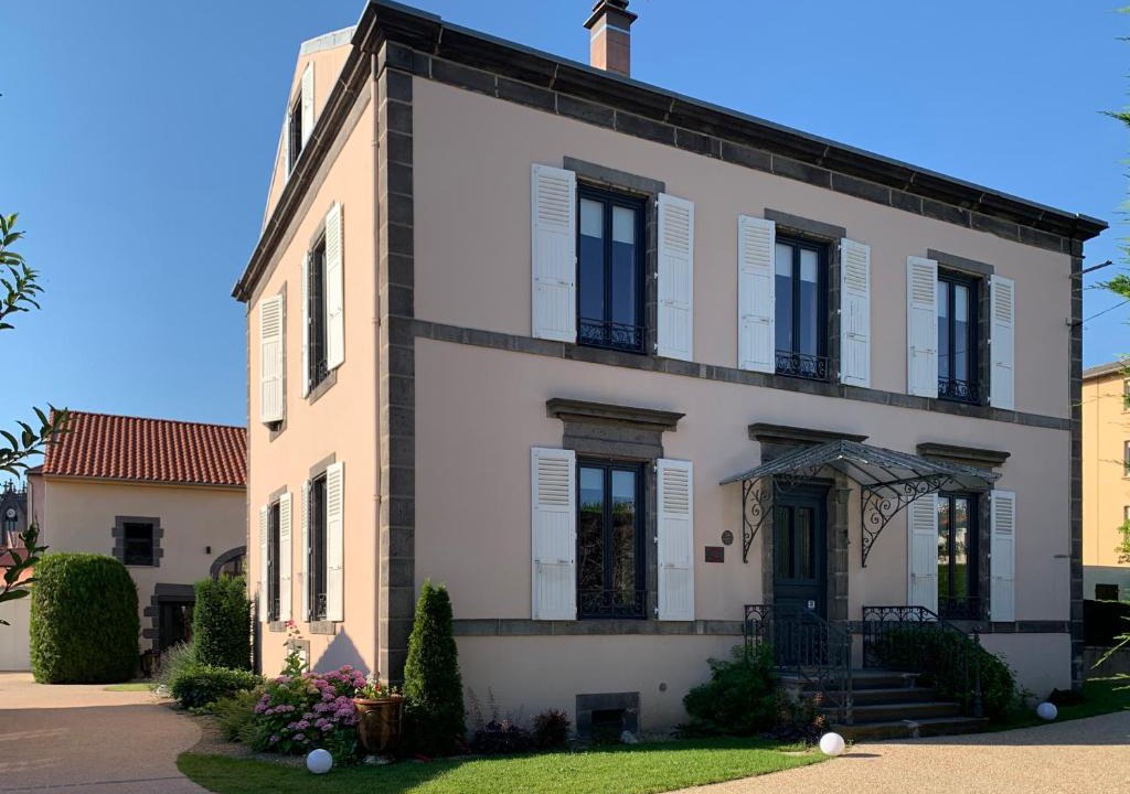 Aubiere House | L'Enclos de Ribains