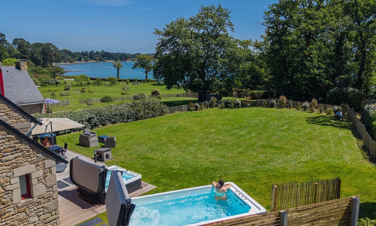 Arradon House | L'Escale - Spa, waterfront sauna