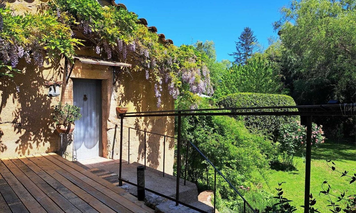 Castres Bed & Breakfast | La Grange aux Mille Feuilles charming bed and breakfast - Castres,