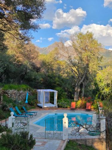 Serriera House | La licorne