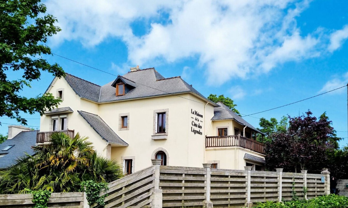 Plouneour-Trez Bed & Breakfast | La Maison de la Côte des Légendes