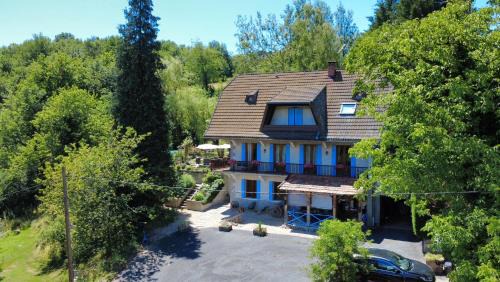 Marat Bed & Breakfast | La Maison du Chevalier - Chambres et tables d'hôtes