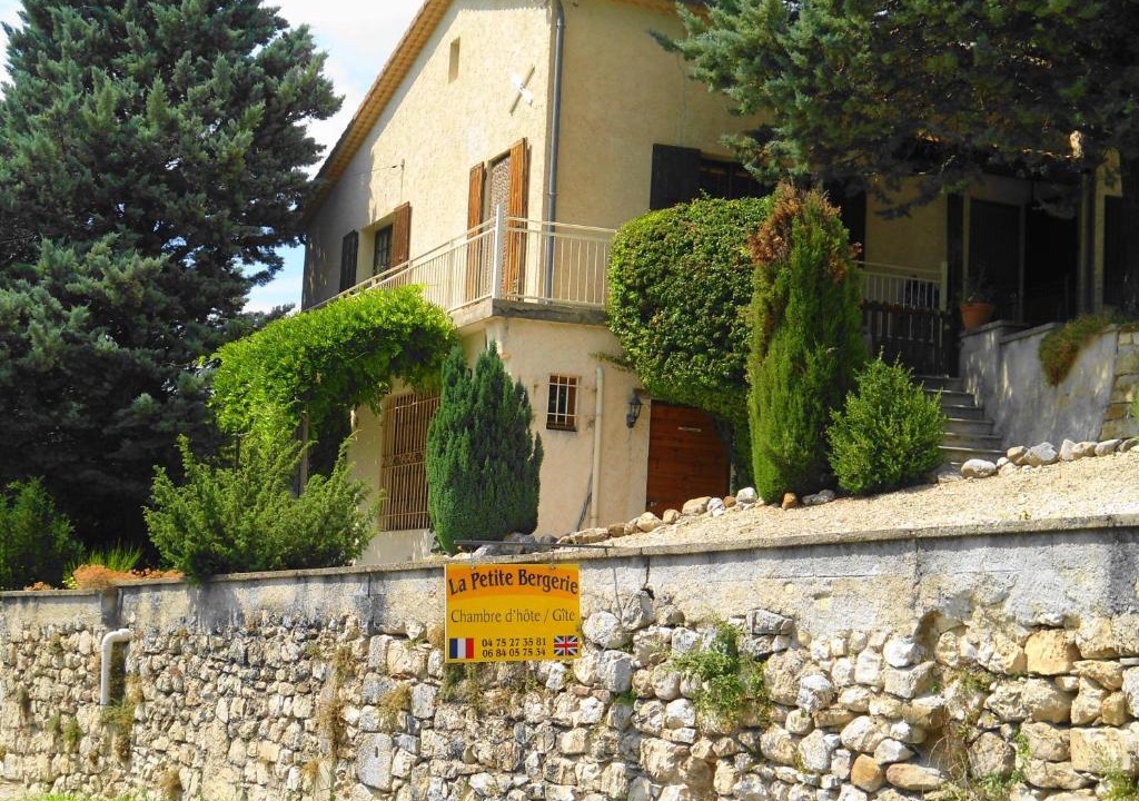 Rottier House | La Petite Bergerie in Drôme Provençale
