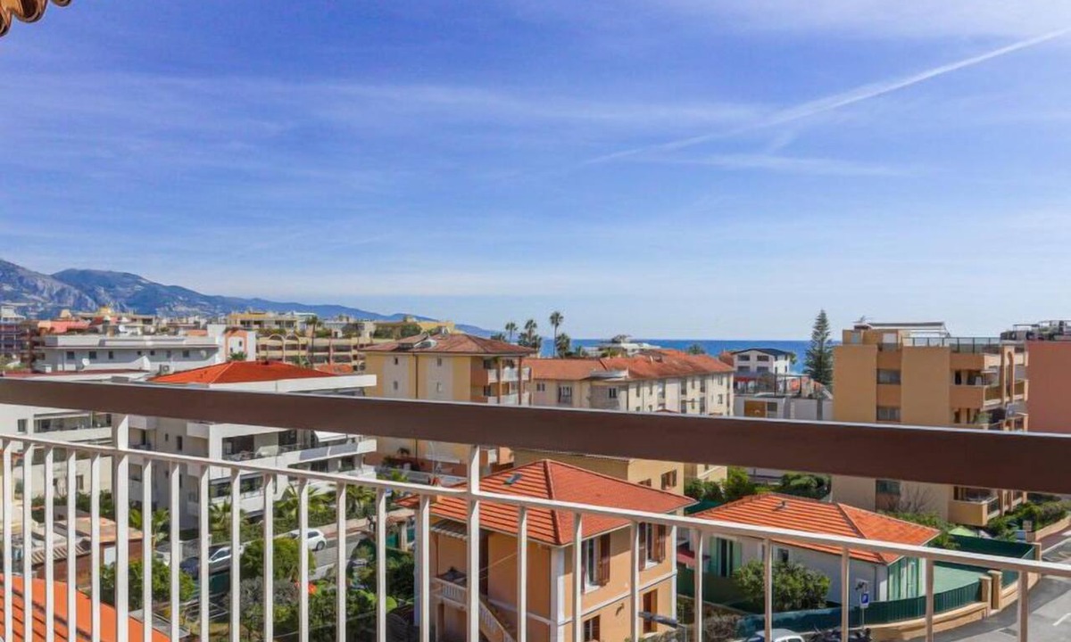 Roquebrune-Cap-Martin Apartment | La plage du Cap by Interhome