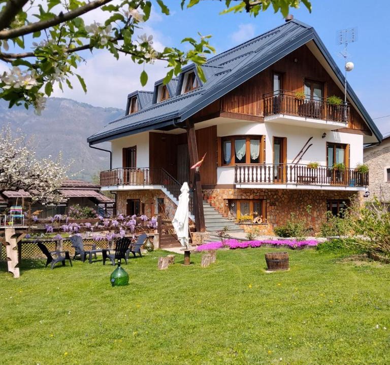 Demonte Bed & Breakfast | LA ROCCA BIANCA
