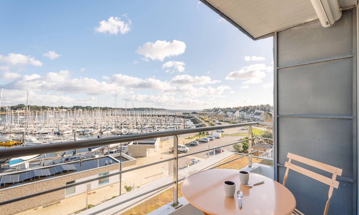 La Trinite-sur-Mer Apartment | La Trinité/Mer - 2-room apartment -31m²- Port view