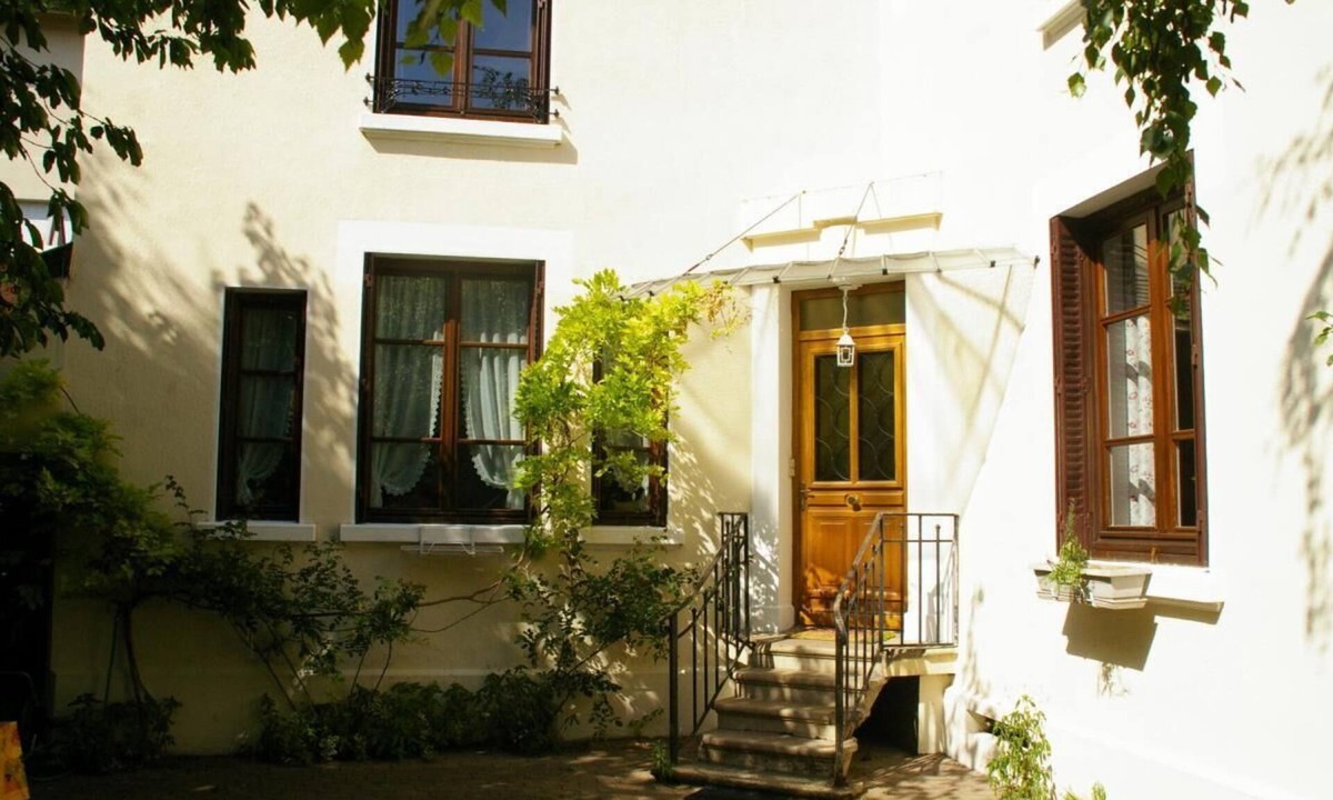 Jean Moulin - Marius Berliet Apartment | La Villa des Lumières - LYON 8E ARRONDISSEMENT