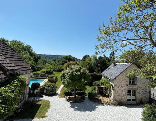 Meyronne House | Laborie