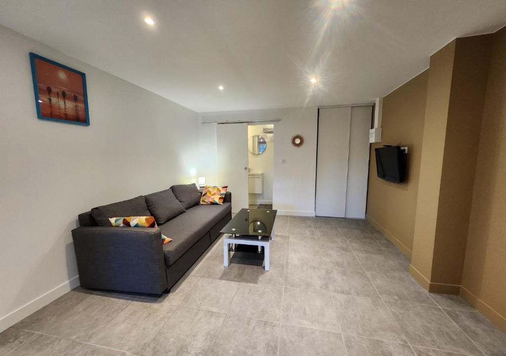 Seysses Apartment | Lafé, paisible studio