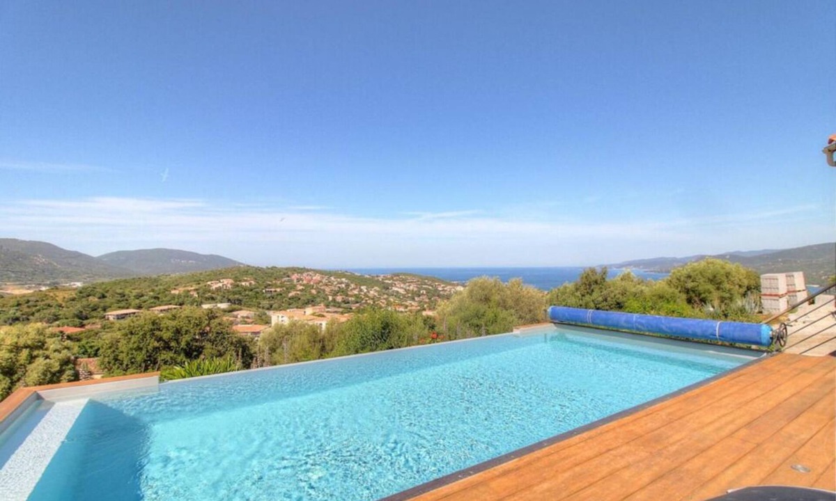 Viggianello Villa | Large friendly house, sea view and ideal location