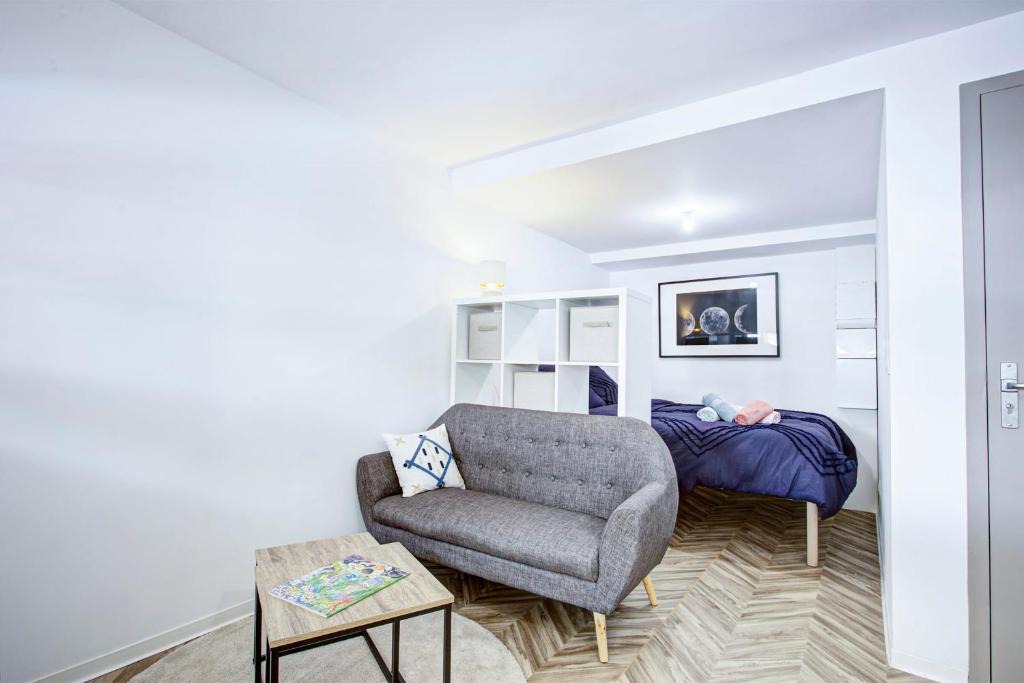 Clemenceau Apartment | Le Bourdon - TV - Terrasse