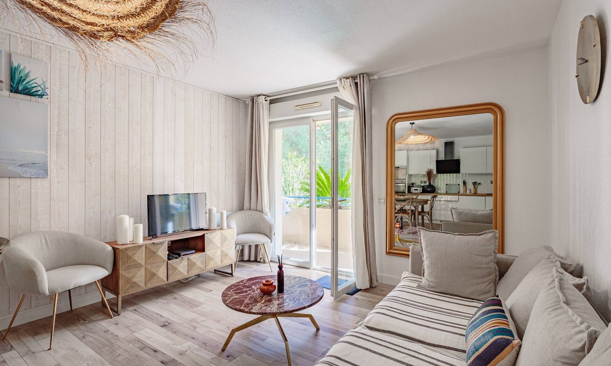 Anglet Apartment | Le Cadran - Avec parking privé, 15min de la plage