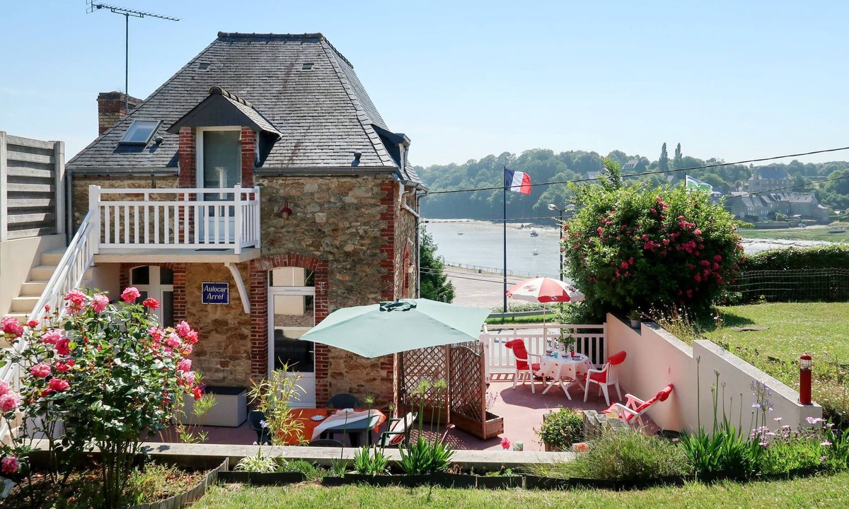 Saint-Cast-le-Guildo Apartment | Le Clos du Port 2 by Interhome
