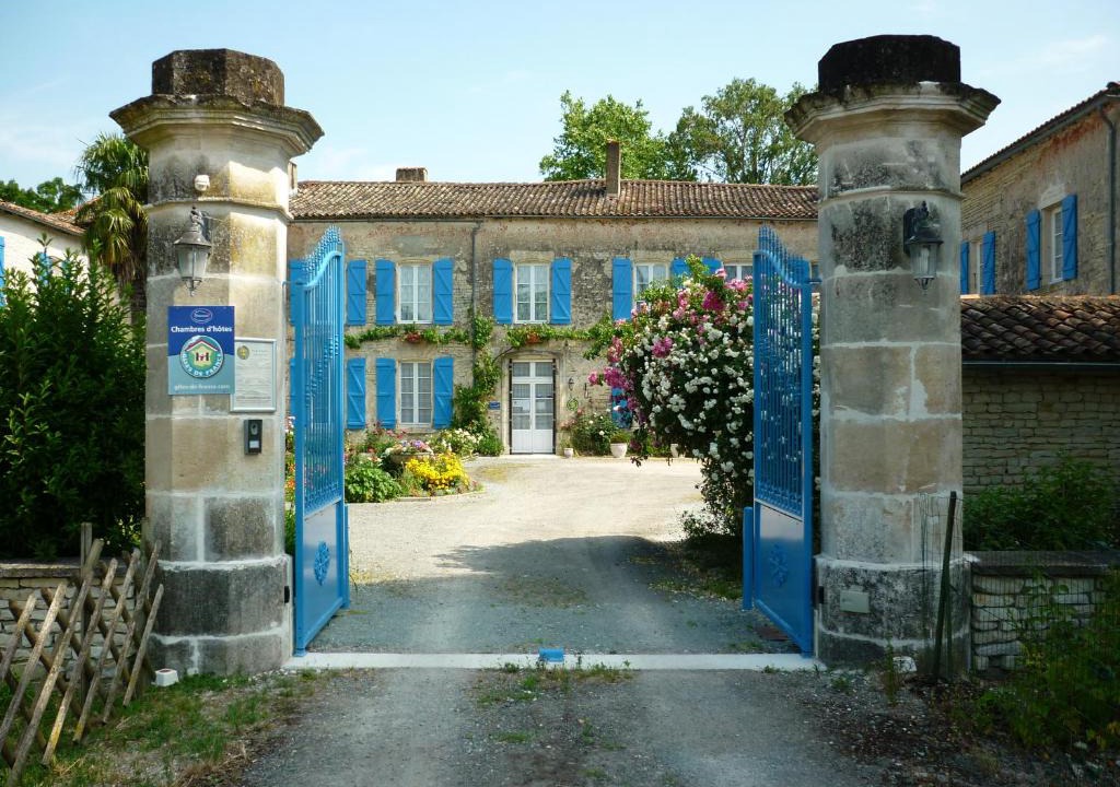 Frontenay-Rohan-Rohan Bed & Breakfast | Le Logis de Faugerit